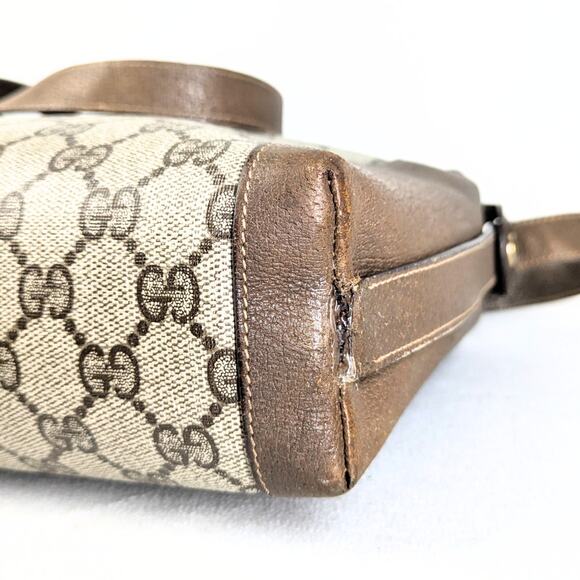 Pre-loved GUCCI Monogram Coated Canvas Crossbody Bag - Picture 6 of 11